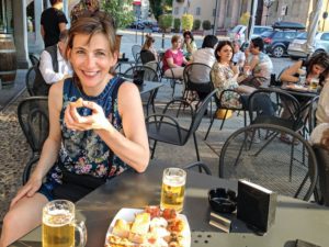 Piemont Hauptstadt: Antje Seele beim Aperitivo.