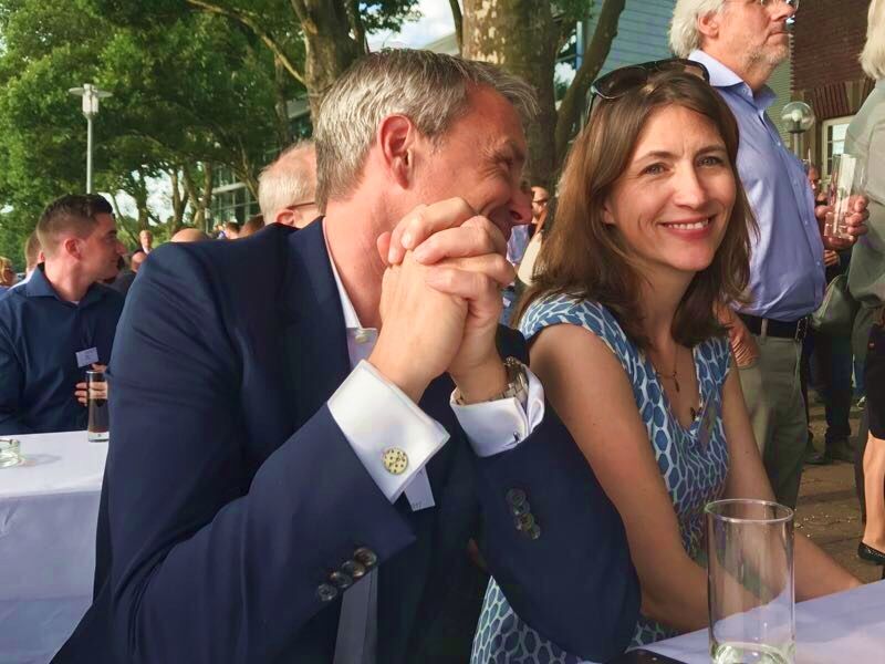 Rioja - T. Stern und A. Seele am Tisch.