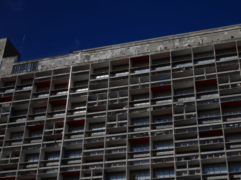 Lyon sehenswürdigkeiten - Fassade der Unité d'habitation in Lyon.