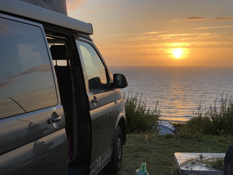 Normandie Rundreise, Sonnenuntergang am Meer