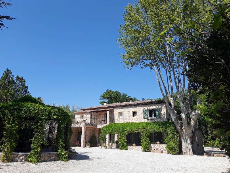 cote dazur-provence-Landhaus bei Avignon