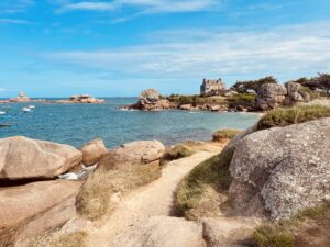 Mit Kommissar Dupin durch die Bretagne – Wanderung an der Côte de Granit Rose